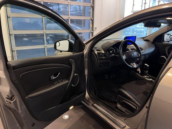 Renault Megane III с пробегом 2012 года, цена 720 000 рублей, 220875 км, хэтчбек, Автокод Объявления