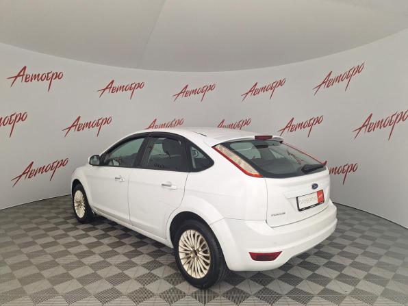 Ford Focus II Рестайлинг с пробегом 2011 года, цена 395 000 рублей, 307870 км, хэтчбек, Автокод Объявления