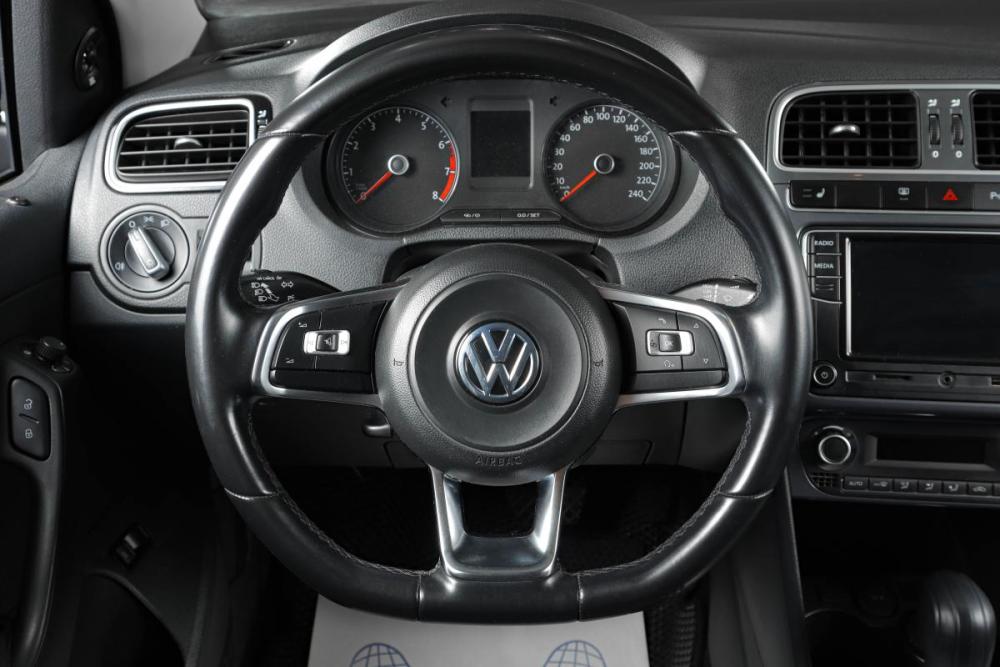 Volkswagen Polo V Рестайлинг Тюмень  - изображение 14