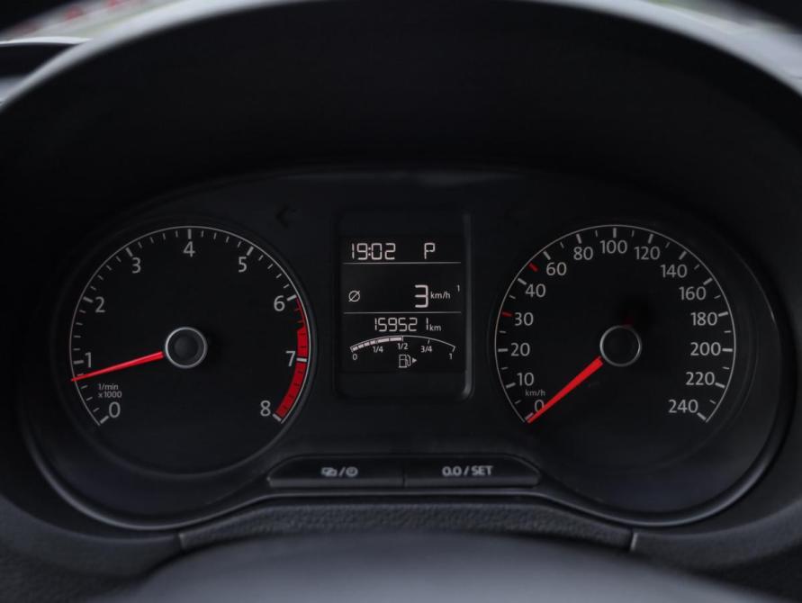 Volkswagen Polo V Рестайлинг Санкт-Петербург  - изображение 13