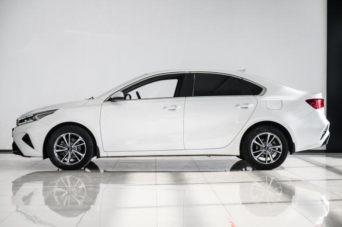 Kia Cerato IV Рестайлинг с пробегом 2021 года, цена 2 280 000 рублей, 89443 км, седан, Автокод Объявления