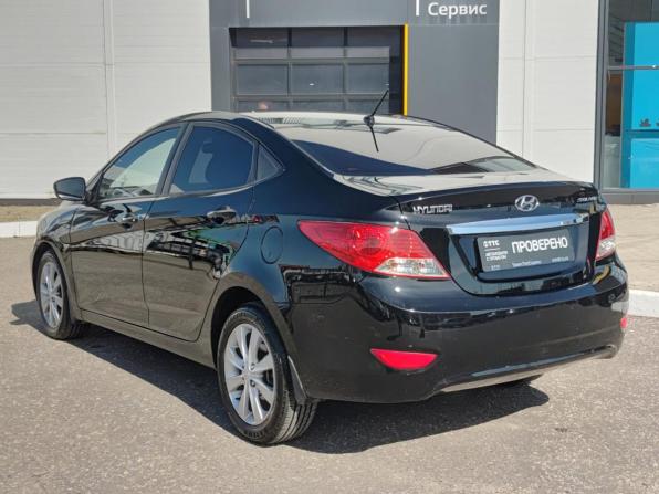 Hyundai Solaris I с пробегом 2013 года, цена 815 000 рублей, 143239 км, седан, Автокод Объявления