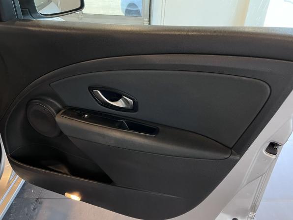 Renault Megane III с пробегом 2011 года, цена 500 000 рублей, 219578 км, универсал, Автокод Объявления