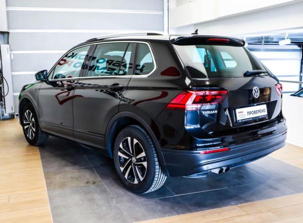 Volkswagen Tiguan II с пробегом 2019 года, цена 2 215 000 рублей, 117556 км, внедорожник, Автокод Объявления