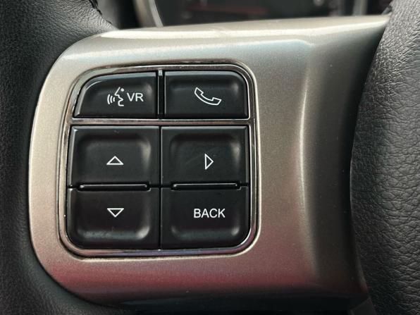 Jeep Grand Cherokee IV (WK2) с пробегом 2012 года, цена 1 240 000 рублей, 393448 км, внедорожник, Автокод Объявления
