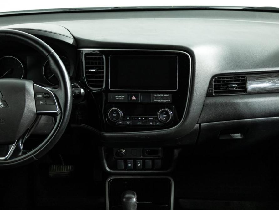 Mitsubishi Outlander III Рестайлинг 2 Санкт-Петербург  - изображение 15