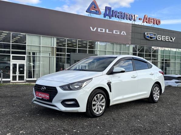 Hyundai Solaris II с пробегом 2017 года, цена 1 060 000 рублей, 194638 км, седан, Автокод Объявления