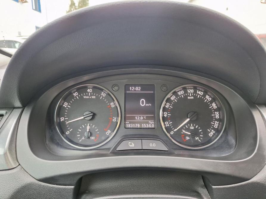 Skoda Rapid I Санкт-Петербург  - изображение 9