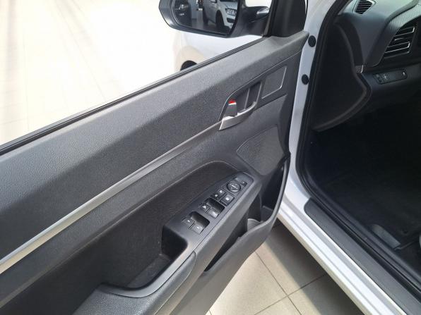 Hyundai Elantra VI (AD) Рестайлинг с пробегом 2020 года, цена 1 585 000 рублей, 118279 км, седан, Автокод Объявления