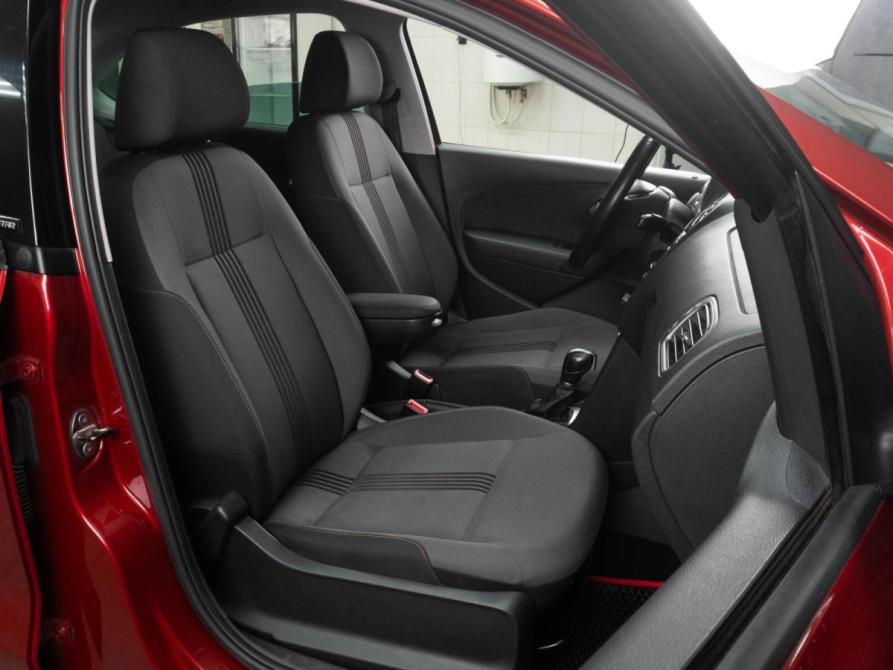 Volkswagen Polo V Рестайлинг Тюмень  - изображение 8