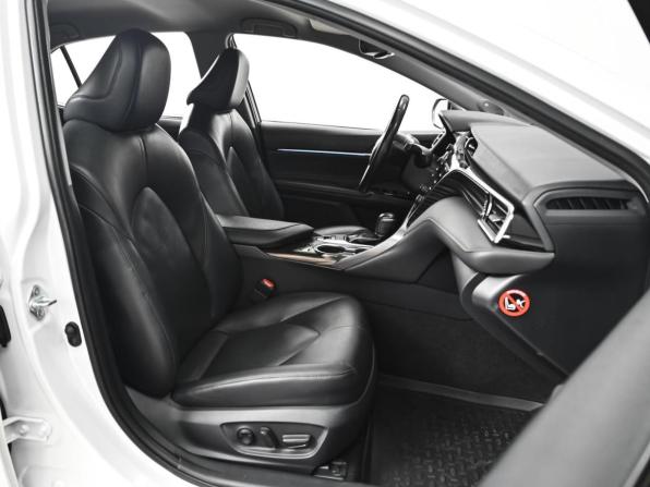 Toyota Camry VIII (XV70) с пробегом 2018 года, цена 2 969 000 рублей, 119827 км, седан, Автокод Объявления
