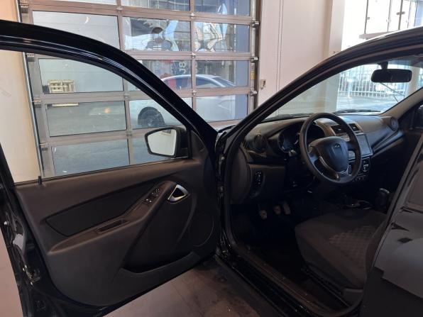 Lada (ВАЗ) Granta I Рестайлинг с пробегом 2024 года, цена 934 000 рублей, 43806 км, лифтбек, Автокод Объявления