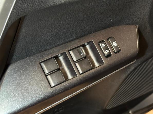 Toyota RAV4 IV (XA40) Рестайлинг с пробегом 2016 года, цена 2 332 000 рублей, 163283 км, внедорожник, Автокод Объявления
