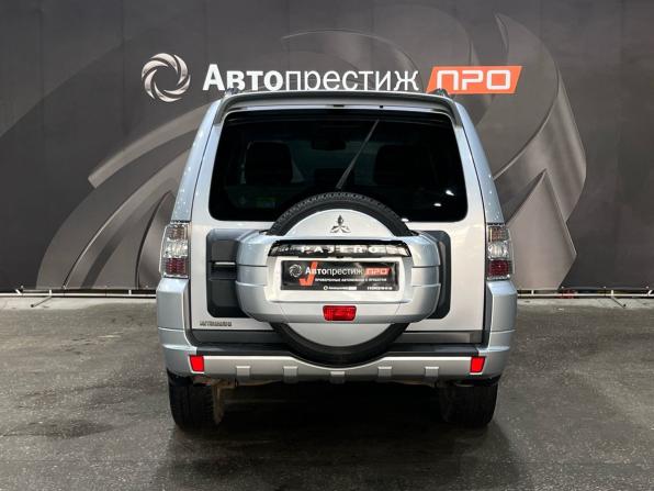 Mitsubishi Pajero IV Рестайлинг 1 с пробегом 2014 года, цена 2 075 000 рублей, 267613 км, внедорожник, Автокод Объявления
