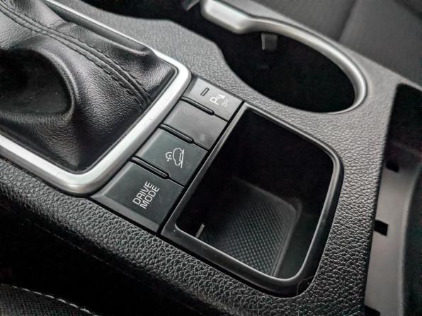 Kia Sportage IV Рестайлинг с пробегом 2019 года, цена 2 185 000 рублей, 94195 км, внедорожник, Автокод Объявления