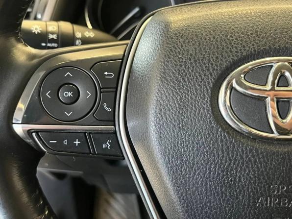 Toyota Camry VIII (XV70) с пробегом 2019 года, цена 2 390 000 рублей, 237913 км, седан, Автокод Объявления