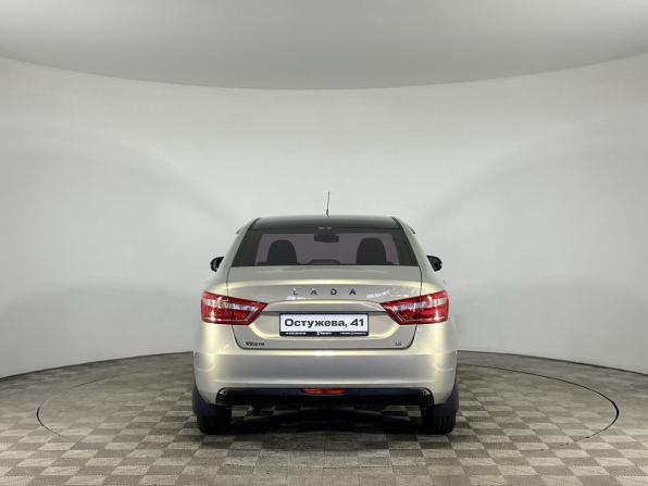 Lada (ВАЗ) Vesta I с пробегом 2018 года, цена 990 000 рублей, 61099 км, седан, Автокод Объявления