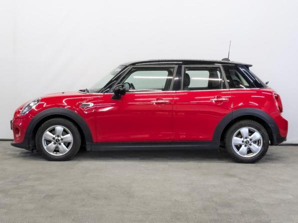 Mini Hatch III (F55/F56) Рестайлинг с пробегом 2019 года, цена 1 850 000 рублей, 107800 км, хэтчбек, Автокод Объявления