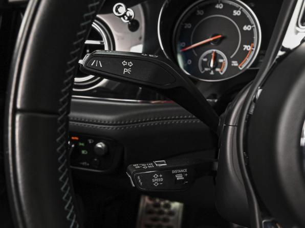 Bentley Bentayga I с пробегом 2018 года, цена 10 999 000 рублей, 80723 км, внедорожник, Автокод Объявления