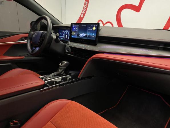 Toyota Camry IX (XV80) China Market с пробегом 2024 года, цена 3 499 000 рублей, 32643 км, седан, Автокод Объявления