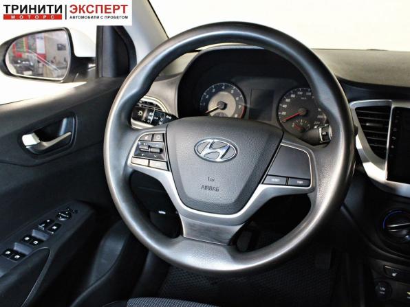 Hyundai Solaris II Рестайлинг с пробегом 2020 года, цена 1 097 000 рублей, 207578 км, седан, Автокод Объявления