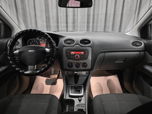 Ford Focus II Рестайлинг с пробегом 2011 года, цена 575 000 рублей, 257962 км, седан, Автокод Объявления
