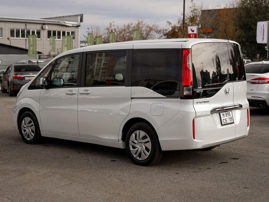 Honda Stepwgn V Рестайлинг Ижевск  - изображение 7