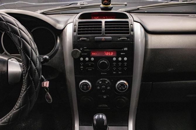 Suzuki Grand Vitara II с пробегом 2005 года, цена 689 000 рублей, 304318 км, внедорожник, Автокод Объявления