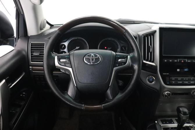 Toyota Land Cruiser 200 Series Рестайлинг 2 с пробегом 2019 года, цена 6 291 000 рублей, 180904 км, внедорожник, Автокод Объявления