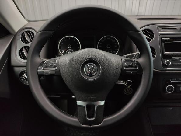 Volkswagen Tiguan I Рестайлинг с пробегом 2012 года, цена 990 000 рублей, 123730 км, внедорожник, Автокод Объявления