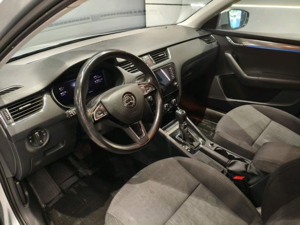 Skoda Octavia III (A7) Рестайлинг с пробегом 2018 года, цена 2 169 000 рублей, 124000 км, лифтбек, Автокод Объявления
