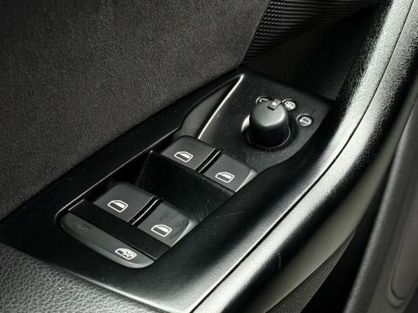 Audi Q3 I (8U) с пробегом 2012 года, цена 1 599 000 рублей, 192000 км, внедорожник, Автокод Объявления
