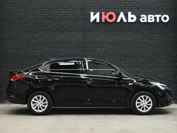 Hyundai Solaris II Рестайлинг с пробегом 2020 года, цена 1 770 000 рублей, 62292 км, седан, Автокод Объявления