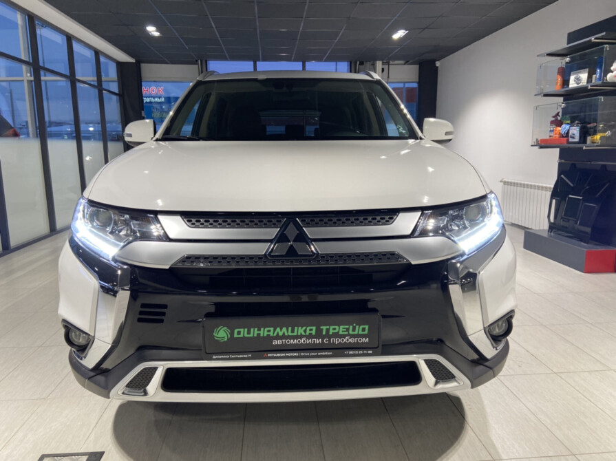 Полка mitsubishi outlander 3