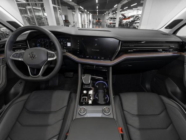 Volkswagen Touareg III Рестайлинг с пробегом 2026 года, цена 11 750 000 рублей, 18 км, внедорожник, Автокод Объявления