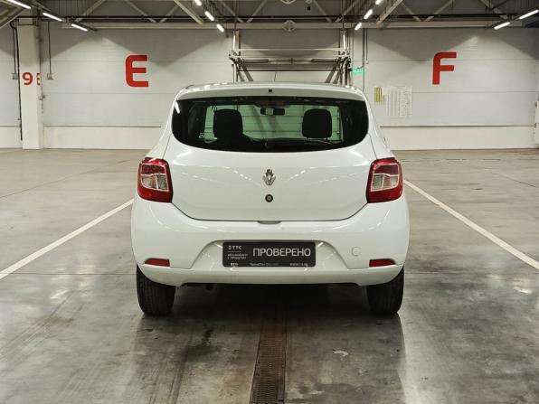 Renault Sandero II с пробегом 2018 года, цена 865 000 рублей, 72985 км, хэтчбек, Автокод Объявления
