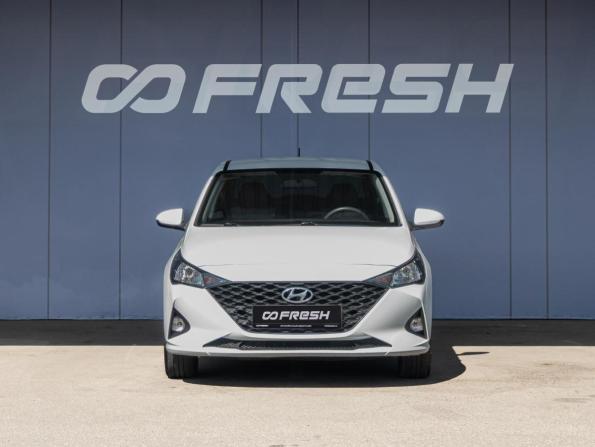 Hyundai Solaris II Рестайлинг с пробегом 2020 года, цена 1 620 000 рублей, 55339 км, седан, Автокод Объявления