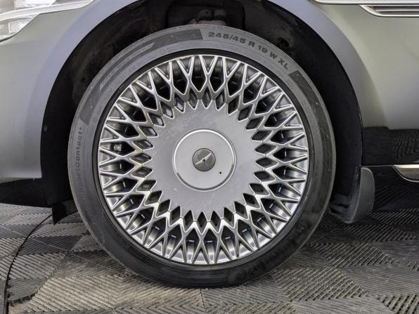 Genesis G90 I Рестайлинг с пробегом 2022 года, цена 5 990 000 рублей, 55762 км, седан, Автокод Объявления