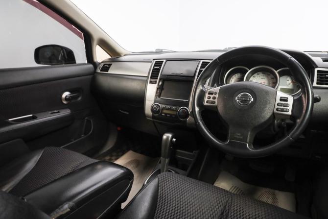 Nissan Tiida I с пробегом 2008 года, цена 649 000 рублей, 323000 км, хэтчбек, Автокод Объявления
