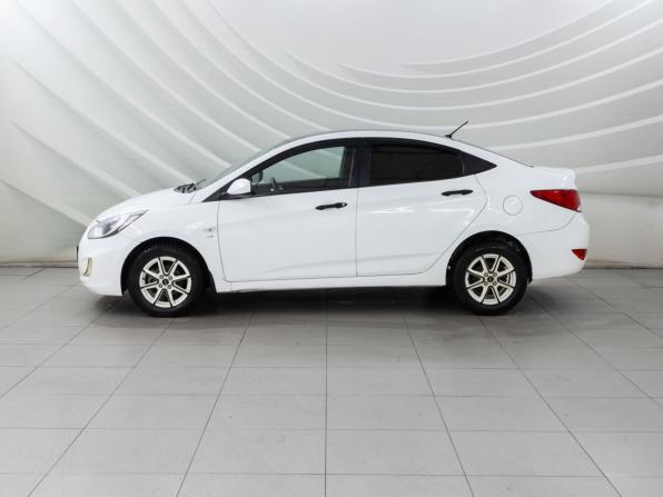 Hyundai Solaris I с пробегом 2013 года, цена 587 000 рублей, 279954 км, седан, Автокод Объявления