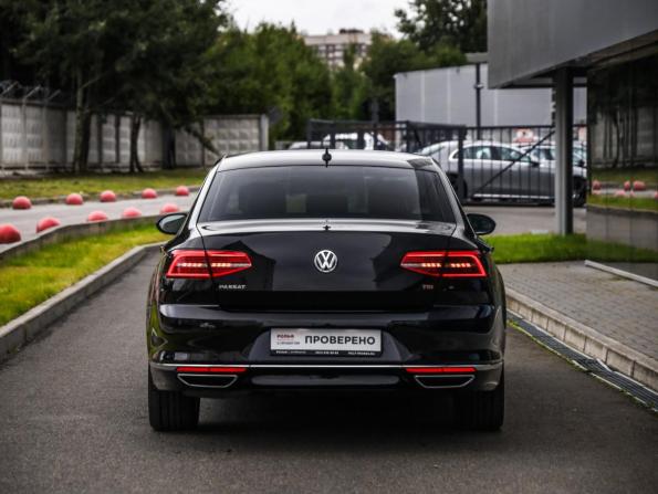 Volkswagen Passat B8 с пробегом 2017 года, цена 2 399 000 рублей, 86000 км, седан, Автокод Объявления