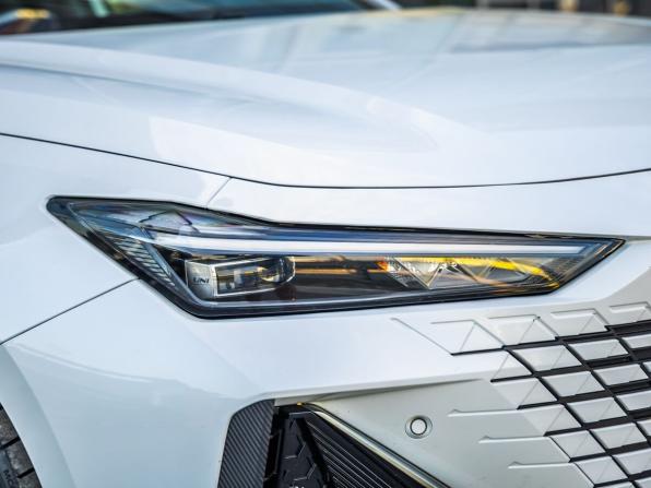 Changan UNI-V I с пробегом 2024 года, цена 2 398 000 рублей, 36817 км, лифтбек, Автокод Объявления