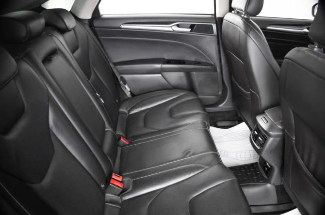 Ford Mondeo V с пробегом 2016 года, цена 1 649 000 рублей, 195236 км, седан, Автокод Объявления