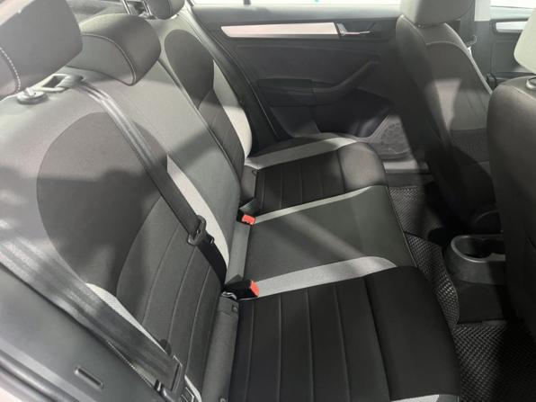 Skoda Rapid I с пробегом 2017 года, цена 995 900 рублей, 192849 км, лифтбек, Автокод Объявления