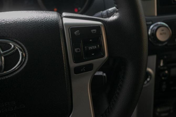 Toyota Land Cruiser Prado 150 Series с пробегом 2013 года, цена 2 845 000 рублей, 160000 км, внедорожник, Автокод Объявления