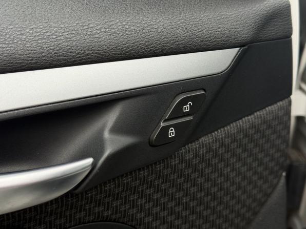 BMW X1 II (F48) с пробегом 2015 года, цена 1 940 000 рублей, 209095 км, внедорожник, Автокод Объявления