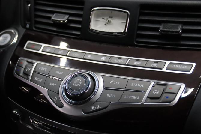 Infiniti M IV с пробегом 2013 года, цена 1 895 950 рублей, 92896 км, седан, Автокод Объявления