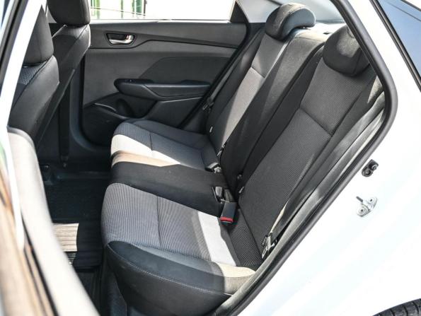 Hyundai Solaris II с пробегом 2018 года, цена 1 524 000 рублей, 52275 км, седан, Автокод Объявления