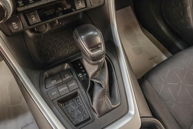Toyota RAV4 V (XA50) с пробегом 2019 года, цена 3 449 000 рублей, 90300 км, внедорожник, Автокод Объявления