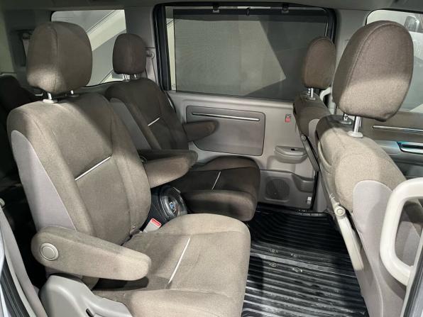 Honda Stepwgn V с пробегом 2015 года, цена 1 630 000 рублей, 251269 км, минивэн, Автокод Объявления